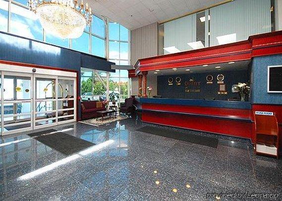 Quality & Albany Airport Latham